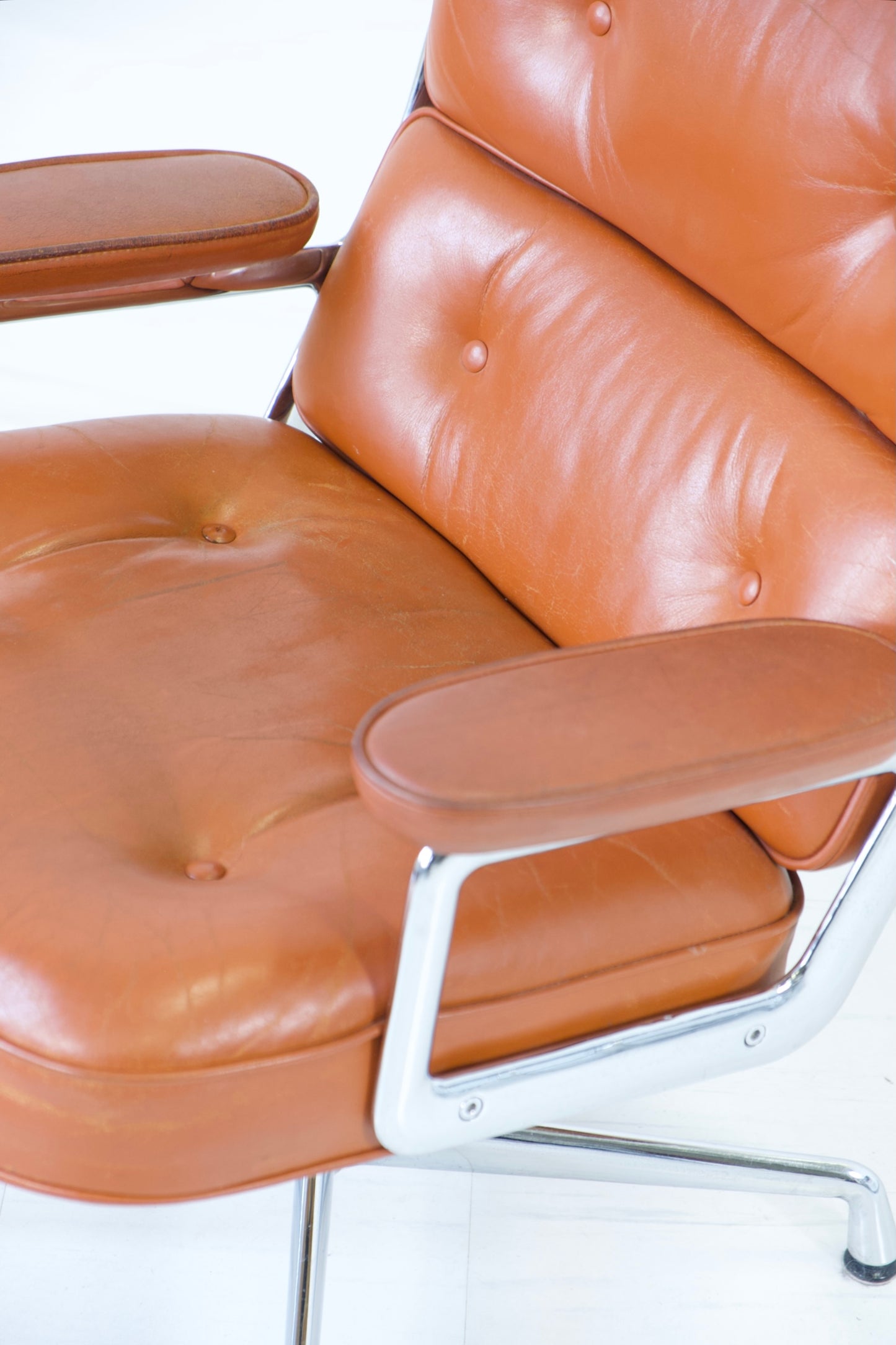 Eames Lobby Chair