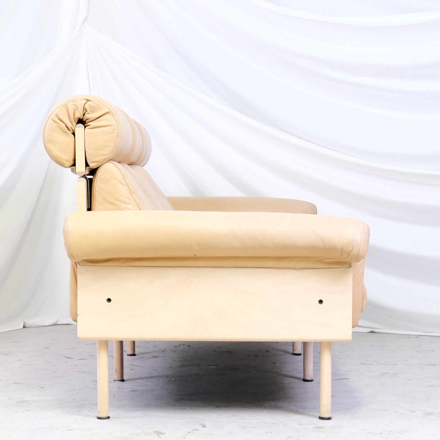 Yrjö Kukkapuro Ateljee 3-Seater Sofa in Beige Leather with Birch Frame with Headrests