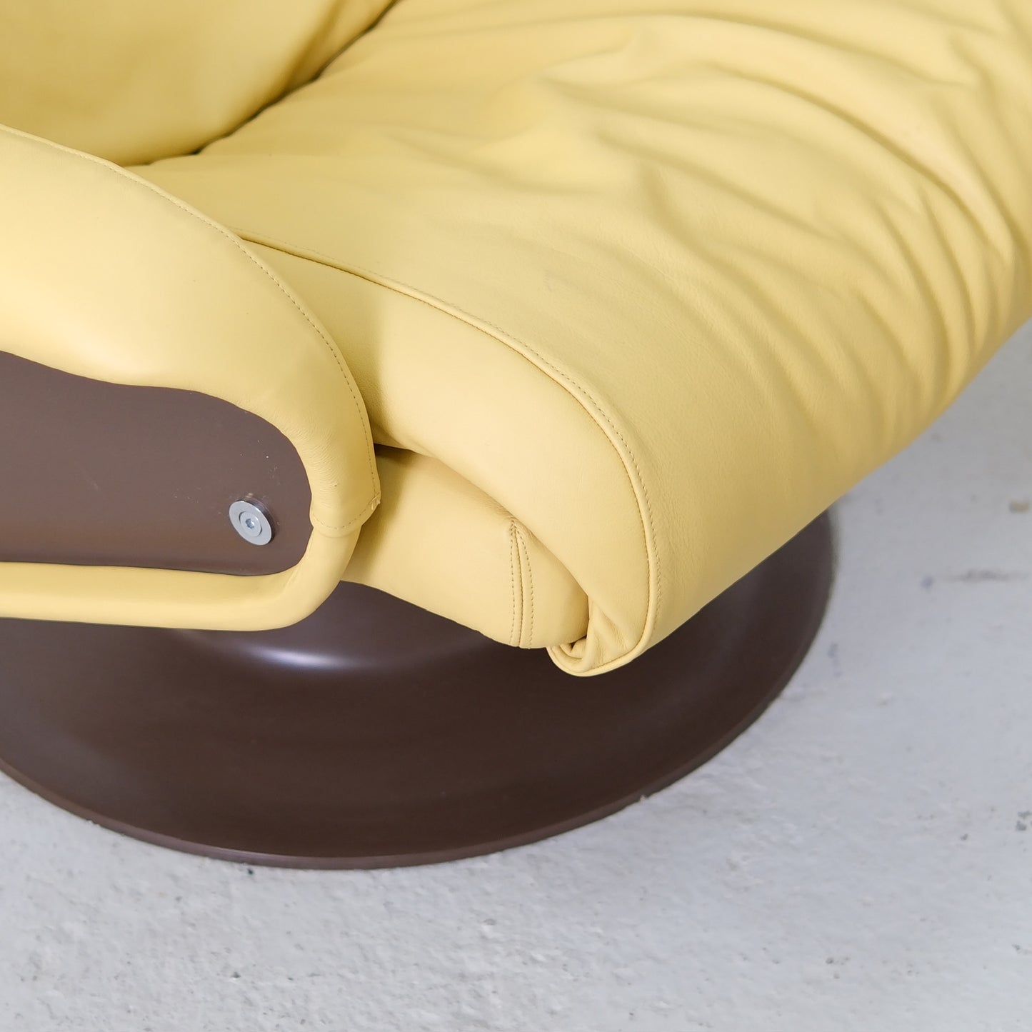 Vintage Yrjö Kukkapuro Saturnus Lounge Chair in Yellow Leather