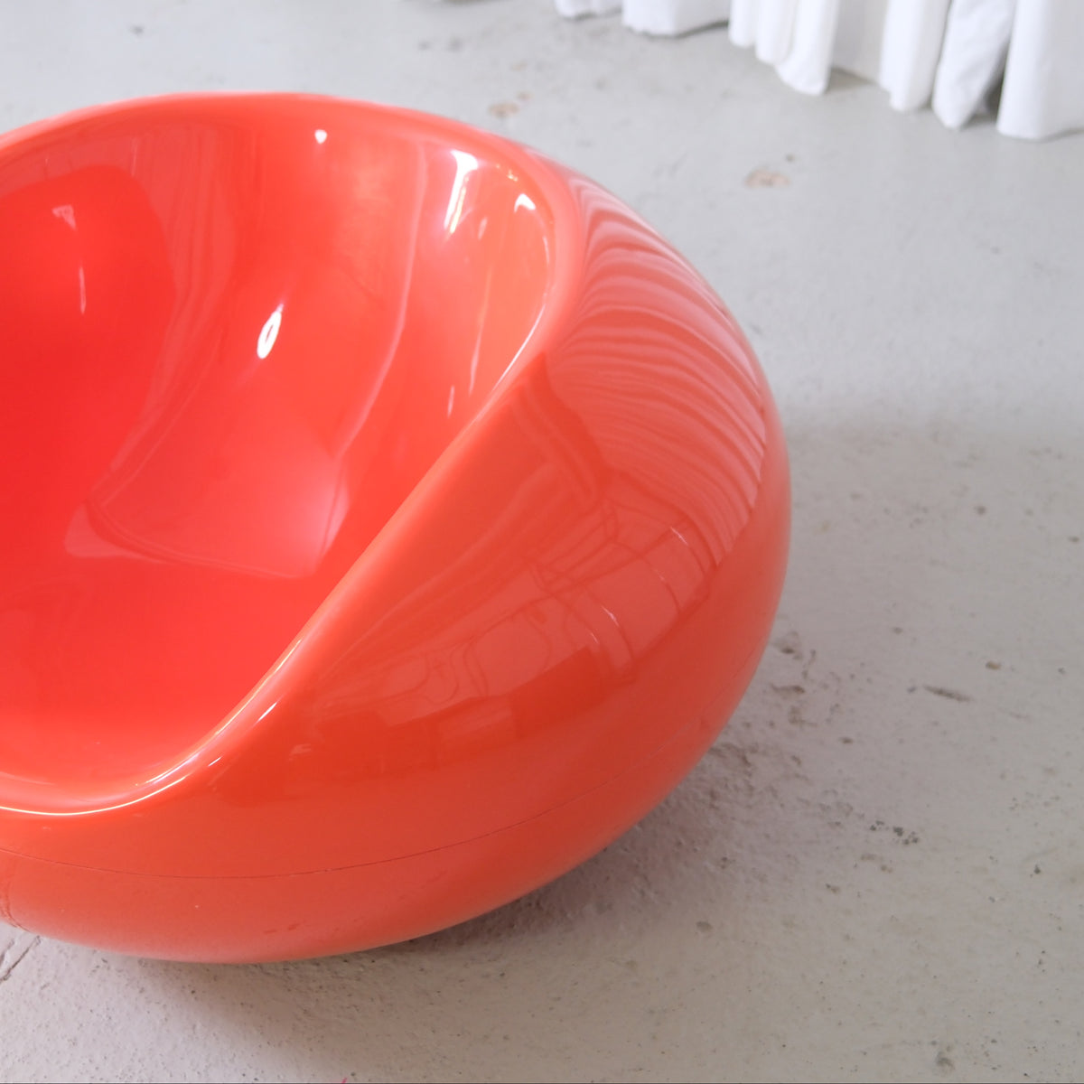 Eero Aarnio Pastilli Chair in Orange