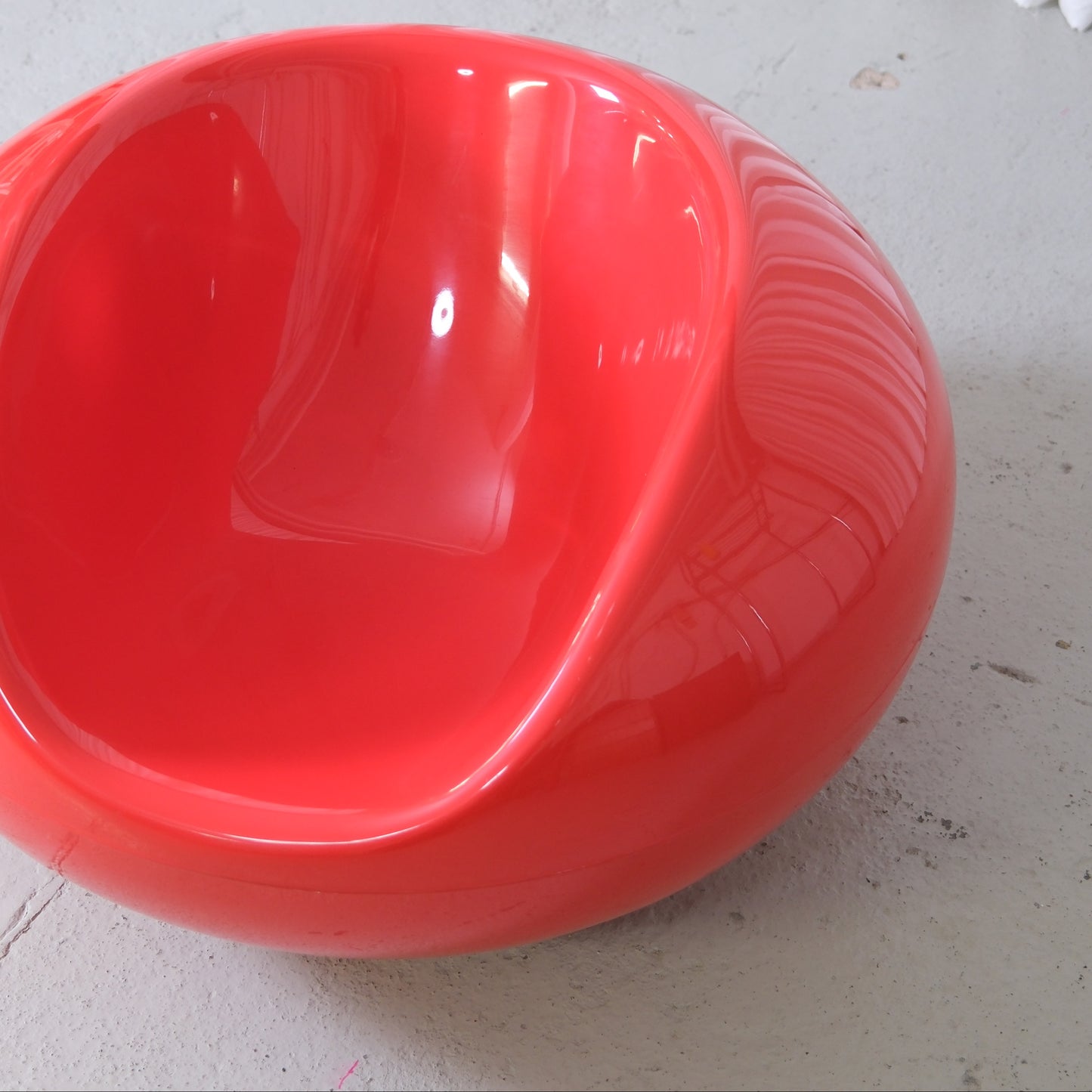 Eero Aarnio Pastilli Chair in Red