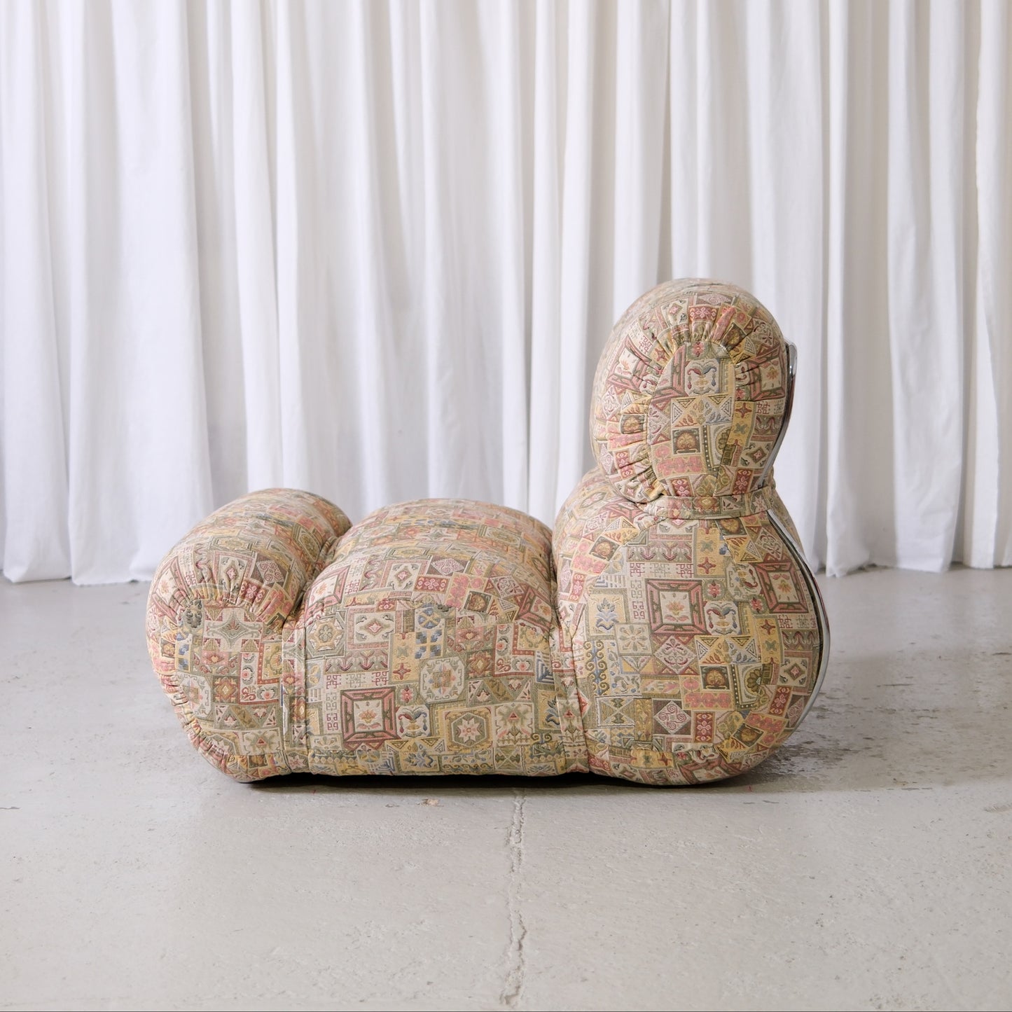 Italialainen modulaarinen lepotuoli, kuviollinen kangas