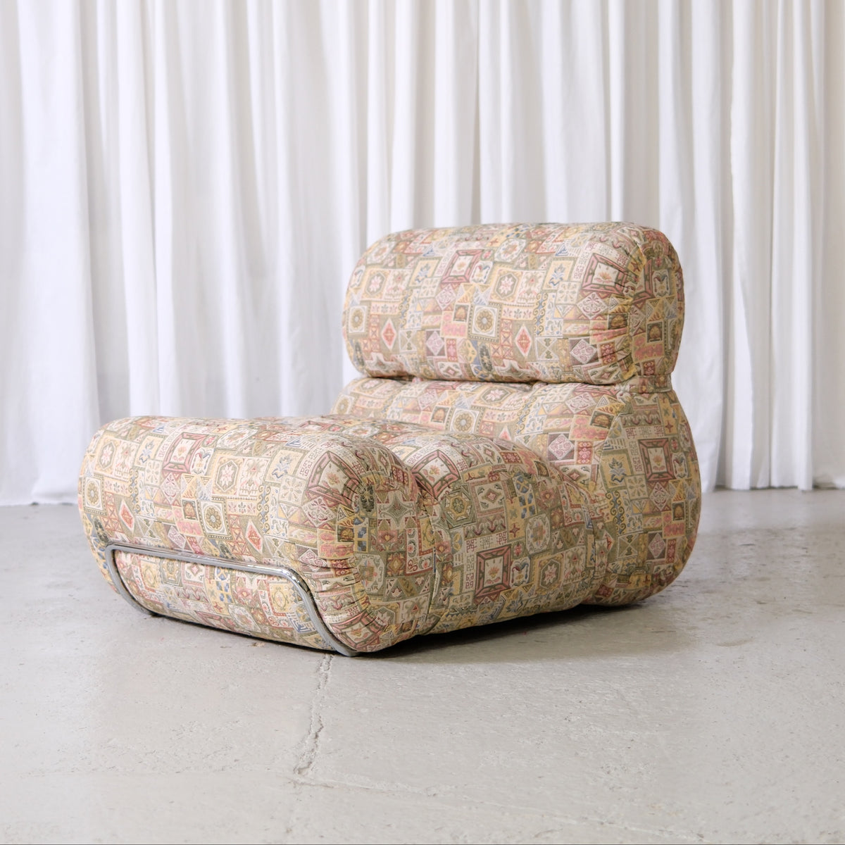 Italialainen modulaarinen lepotuoli, kuviollinen kangas