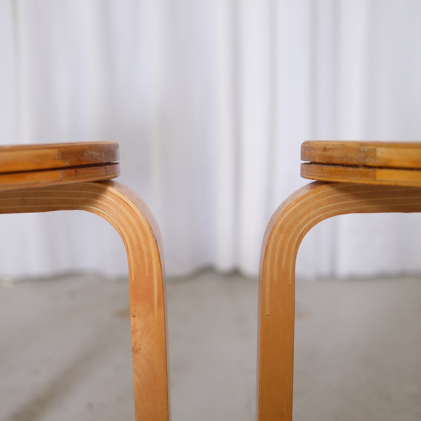 Alvar Aalto 69 Sandwich -tuolit, valmistaja Artek, 1930-luku