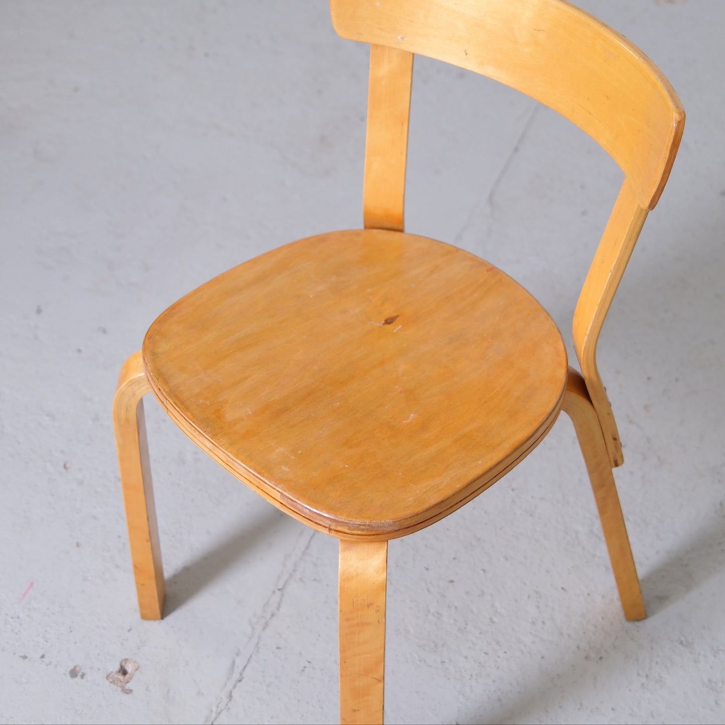 Alvar Aalto 69 Sandwich -tuolit, valmistaja Artek, 1930-luku