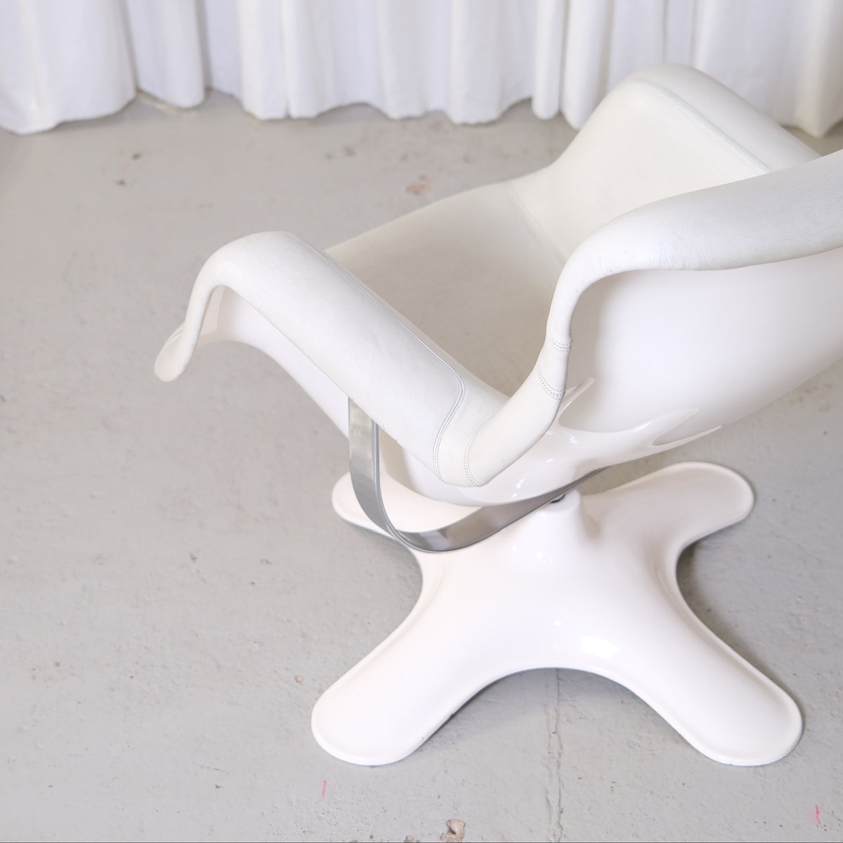 Yrjö Kukkapuro Karuselli Lounge Chair by Avarte