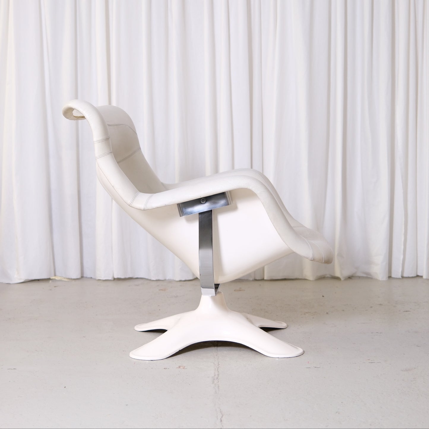 Yrjö Kukkapuro Karuselli Lounge Chair by Avarte