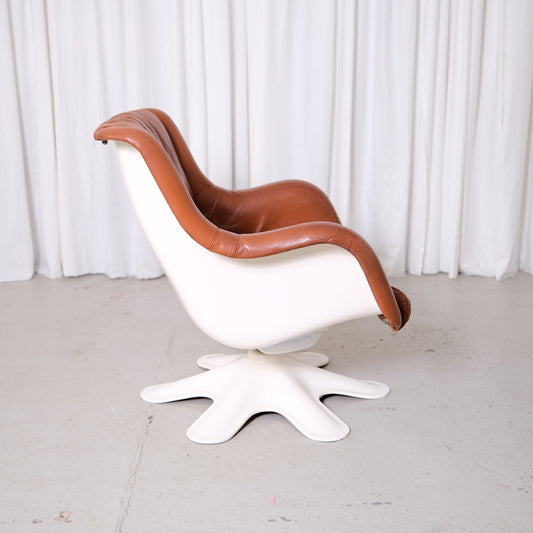 Yrjö Kukkapuro Karuselli 418 Swivel Lounge Chair for Haimi in Brown Leather