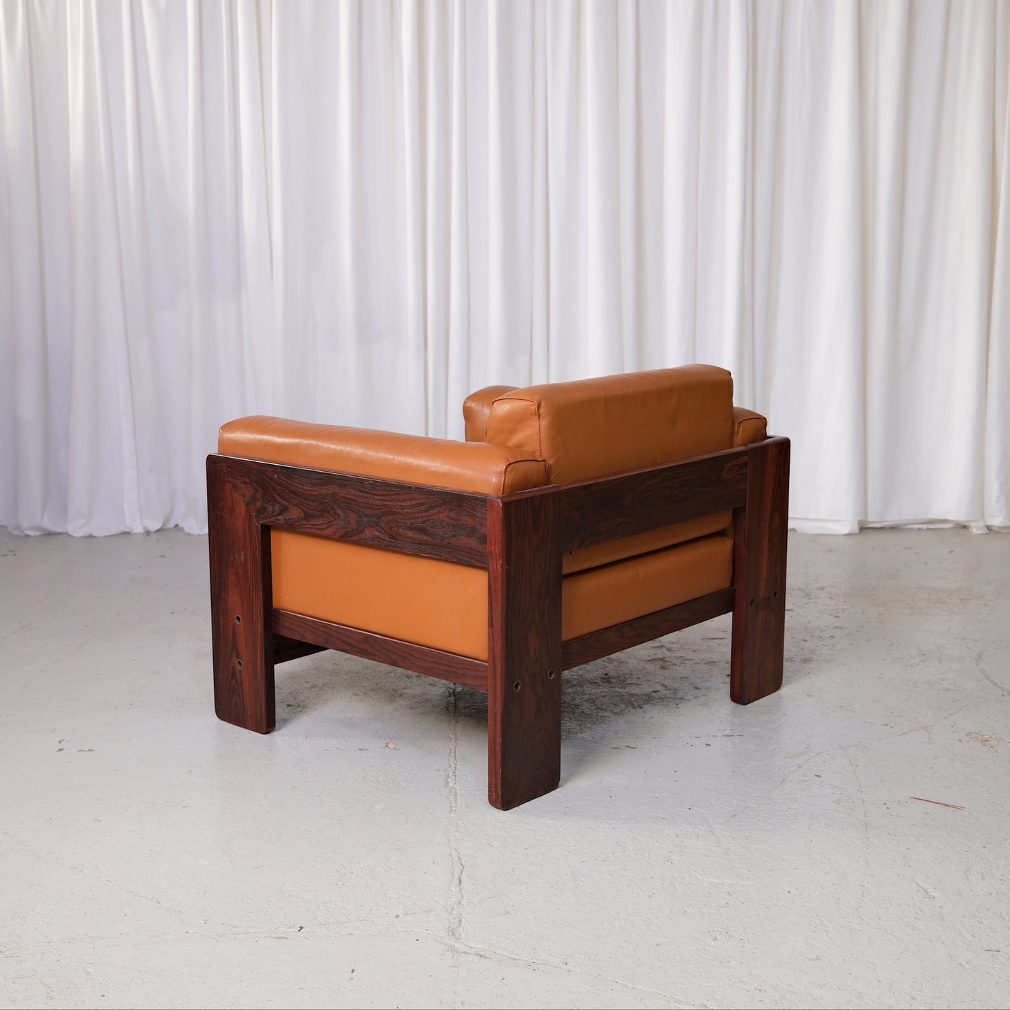 Tobia Scarpa Bastiano Armchair in Cognac Leather and Rosewood