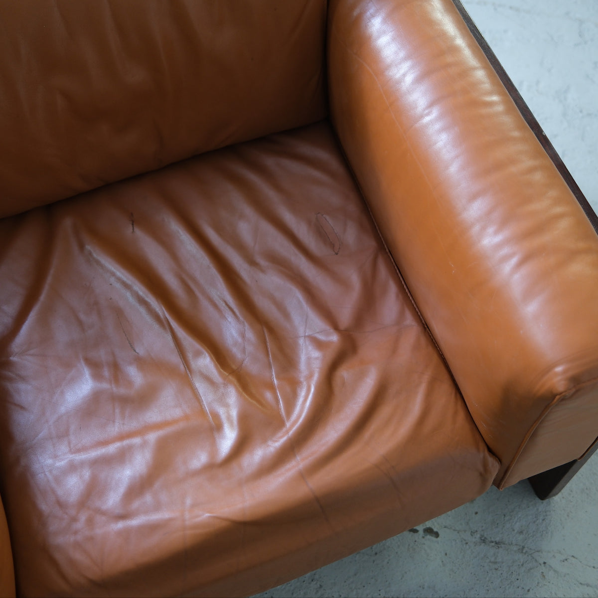 Tobia Scarpa Bastiano Armchair in Cognac Leather and Rosewood