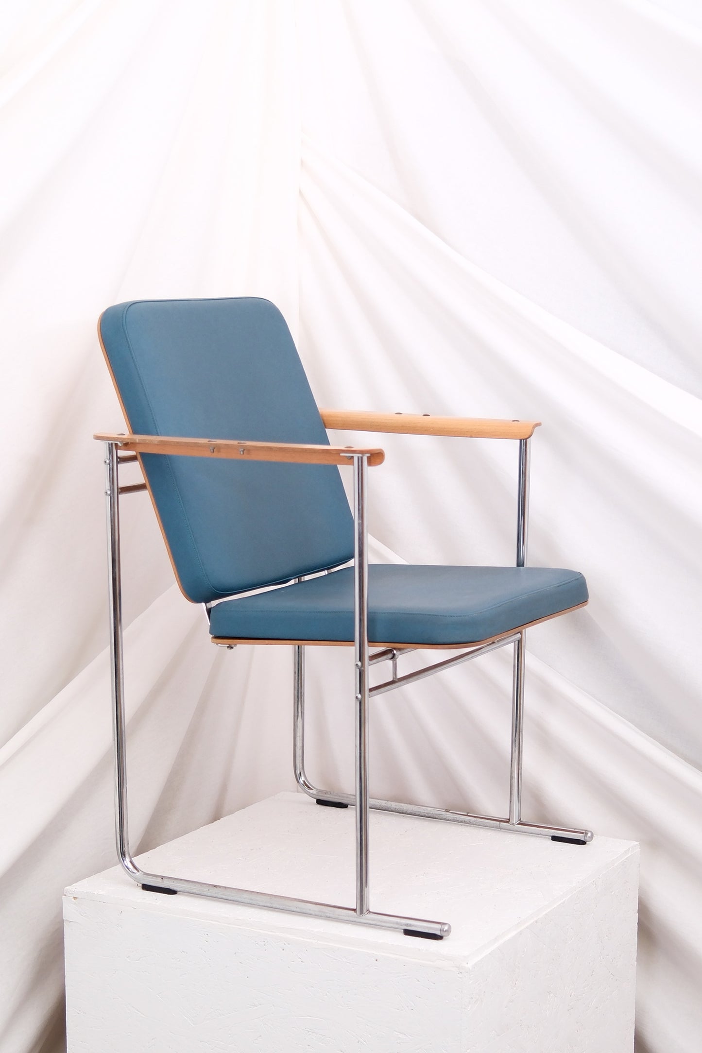 Yrjö Kukkapuro Skaala Armchair for Avarte (3 available) - Pino Interiors