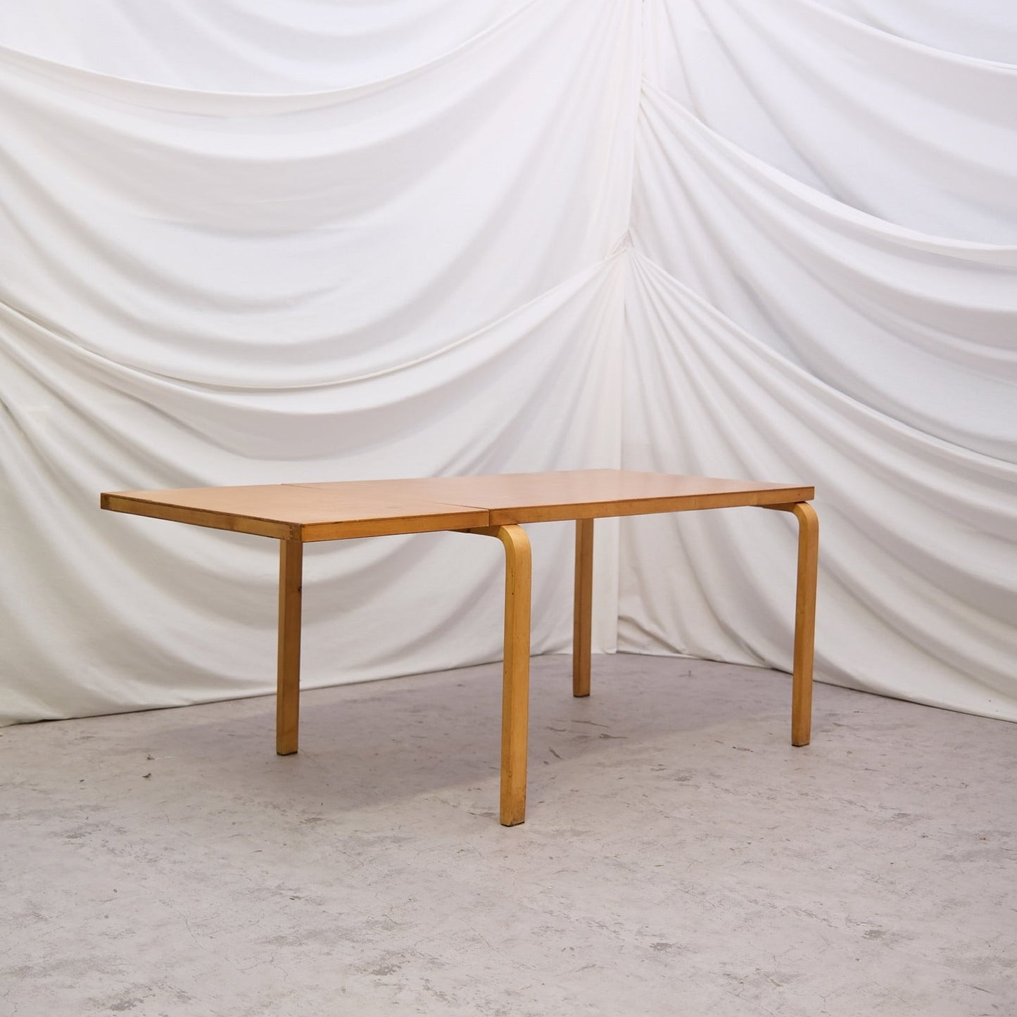 Alvar Aalto -klaffiruokapöytä, 1940–1950-luku