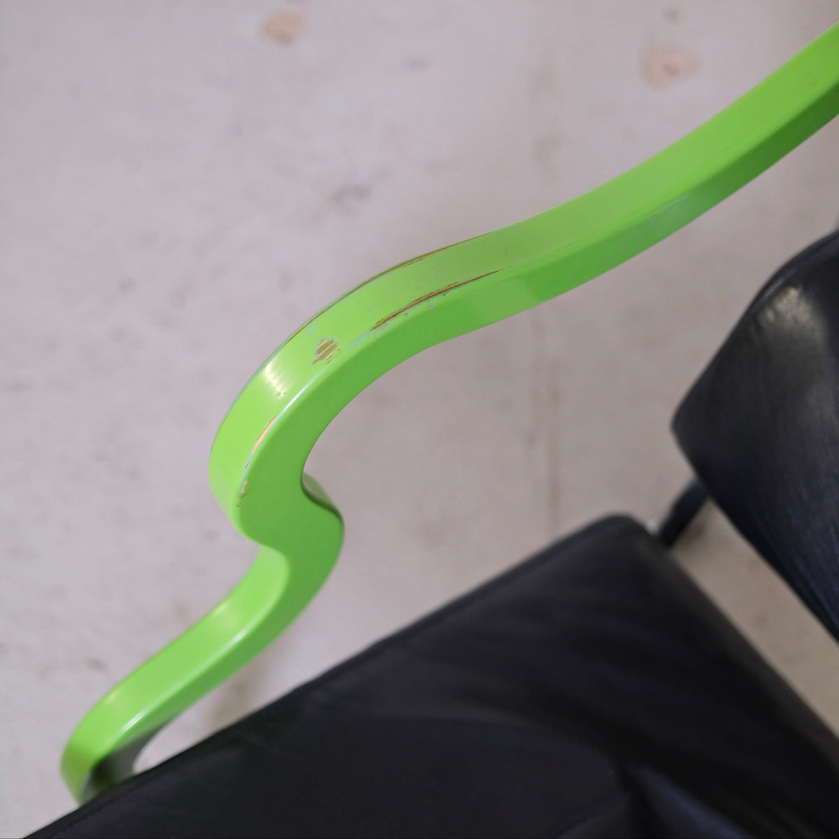 Yrjö Kukkapuro Experiment Lounge Chair in Black Leather and Green Armrests