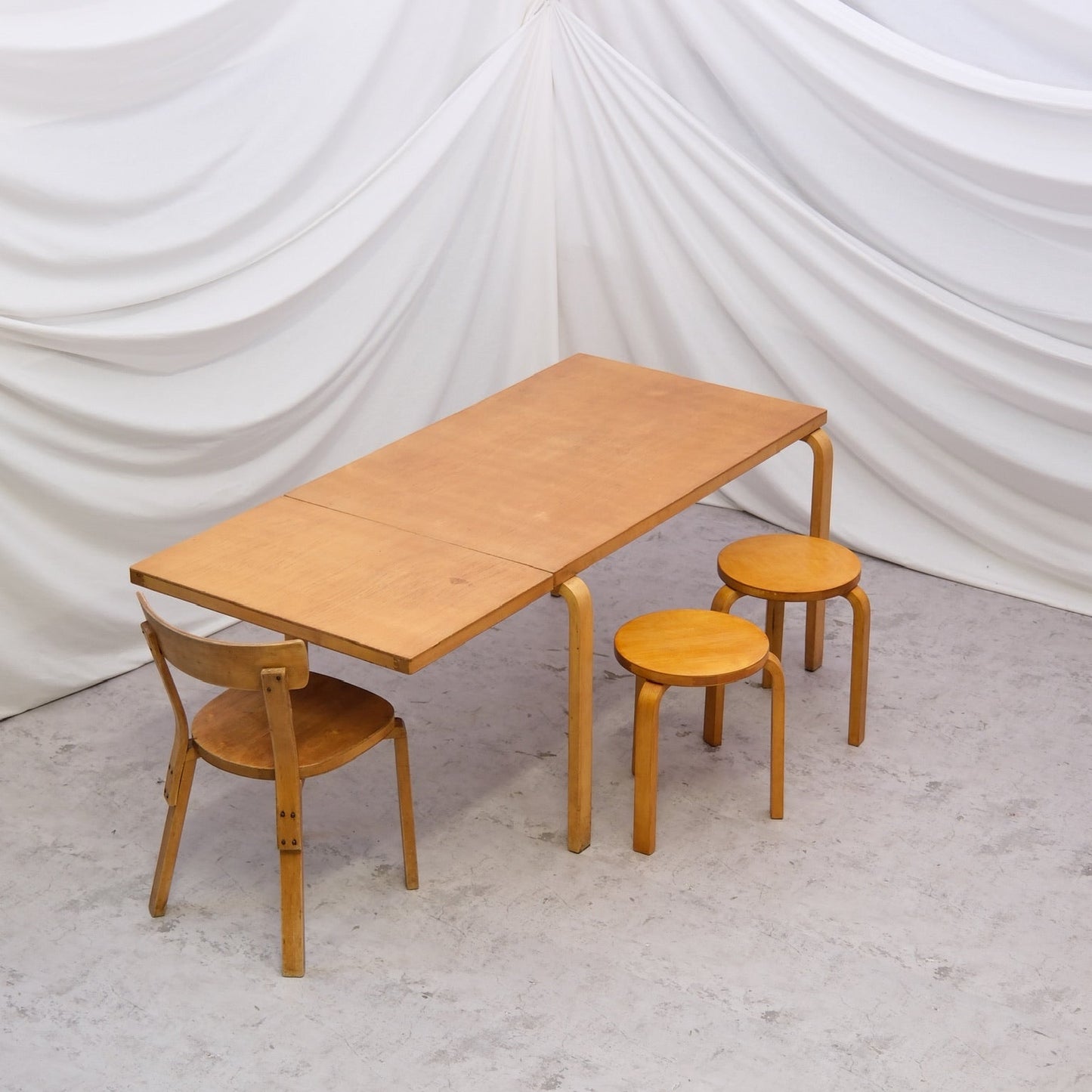 Alvar Aalto -klaffiruokapöytä, 1940–1950-luku