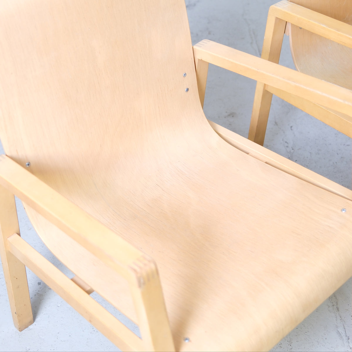 Alvar Aalto Artek 403 -eteistuoli
