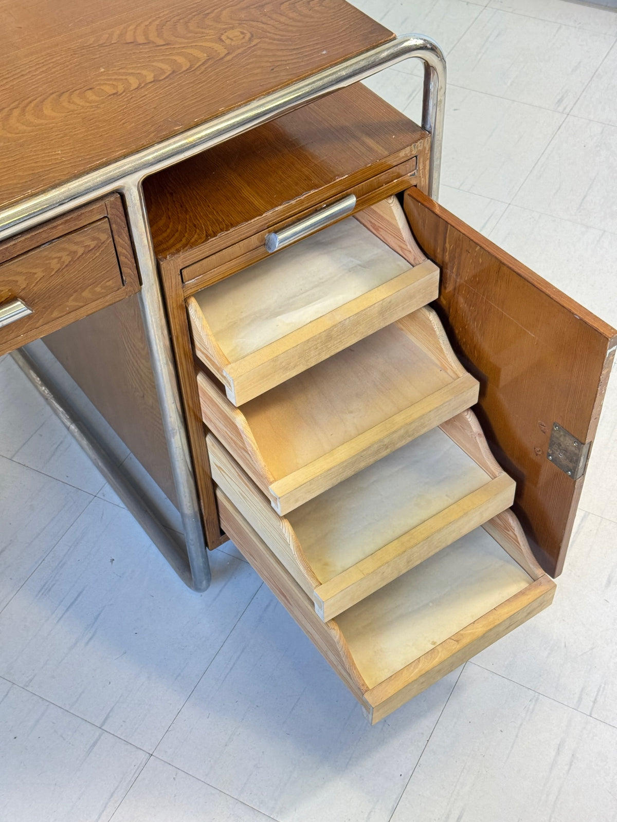 Saksalainen teräsputkityöpöytä, Bauhaus-kauden teollista muotoilua, 1930-luku