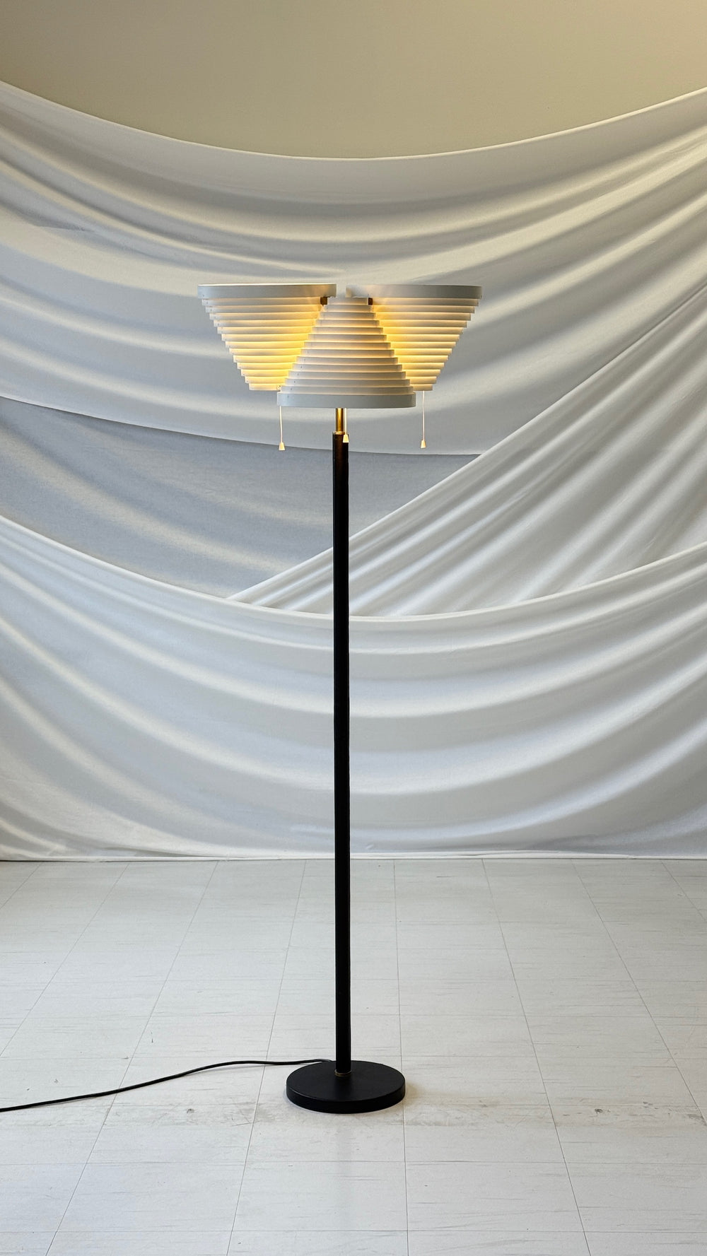 Artek A809 lattiavalaisin – Alvar Aalto