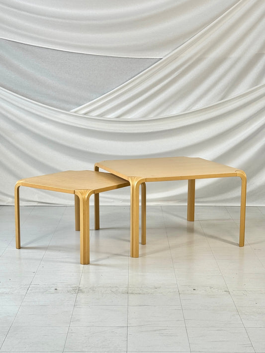 Artek Fan Tables x800b & x800c