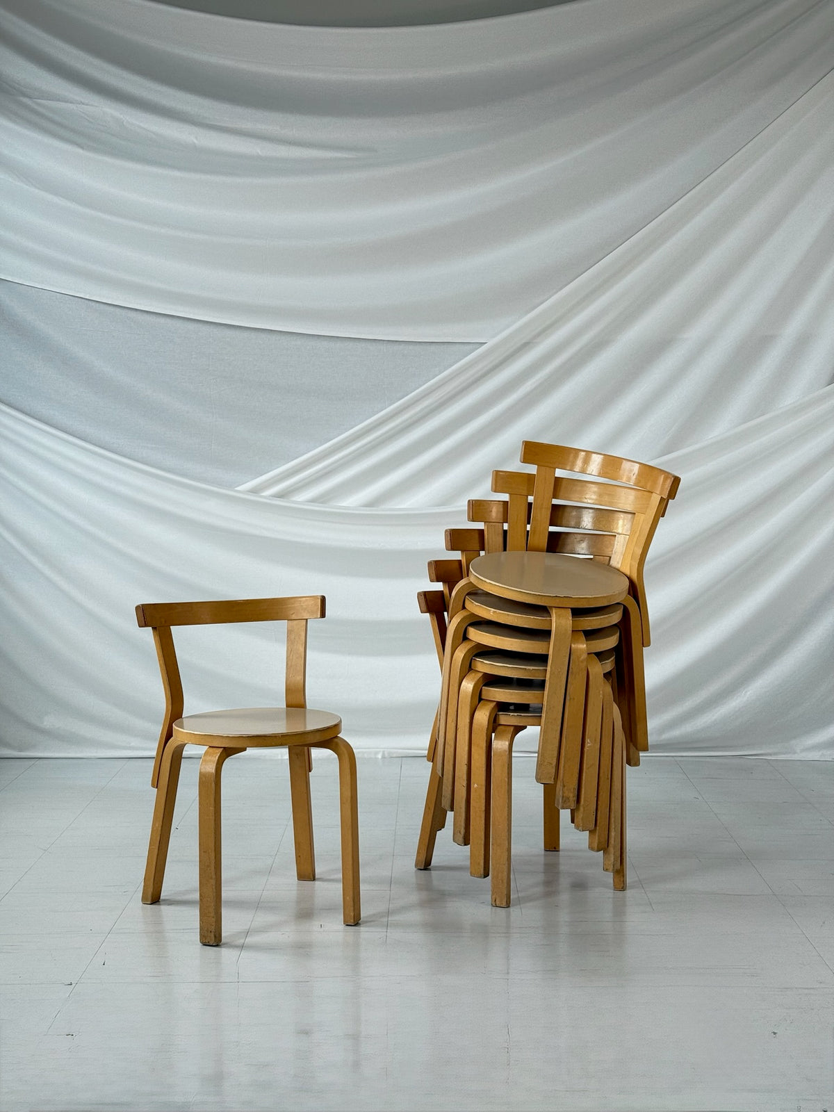 Alvar Aalto Artek 68 Latte -tuoli