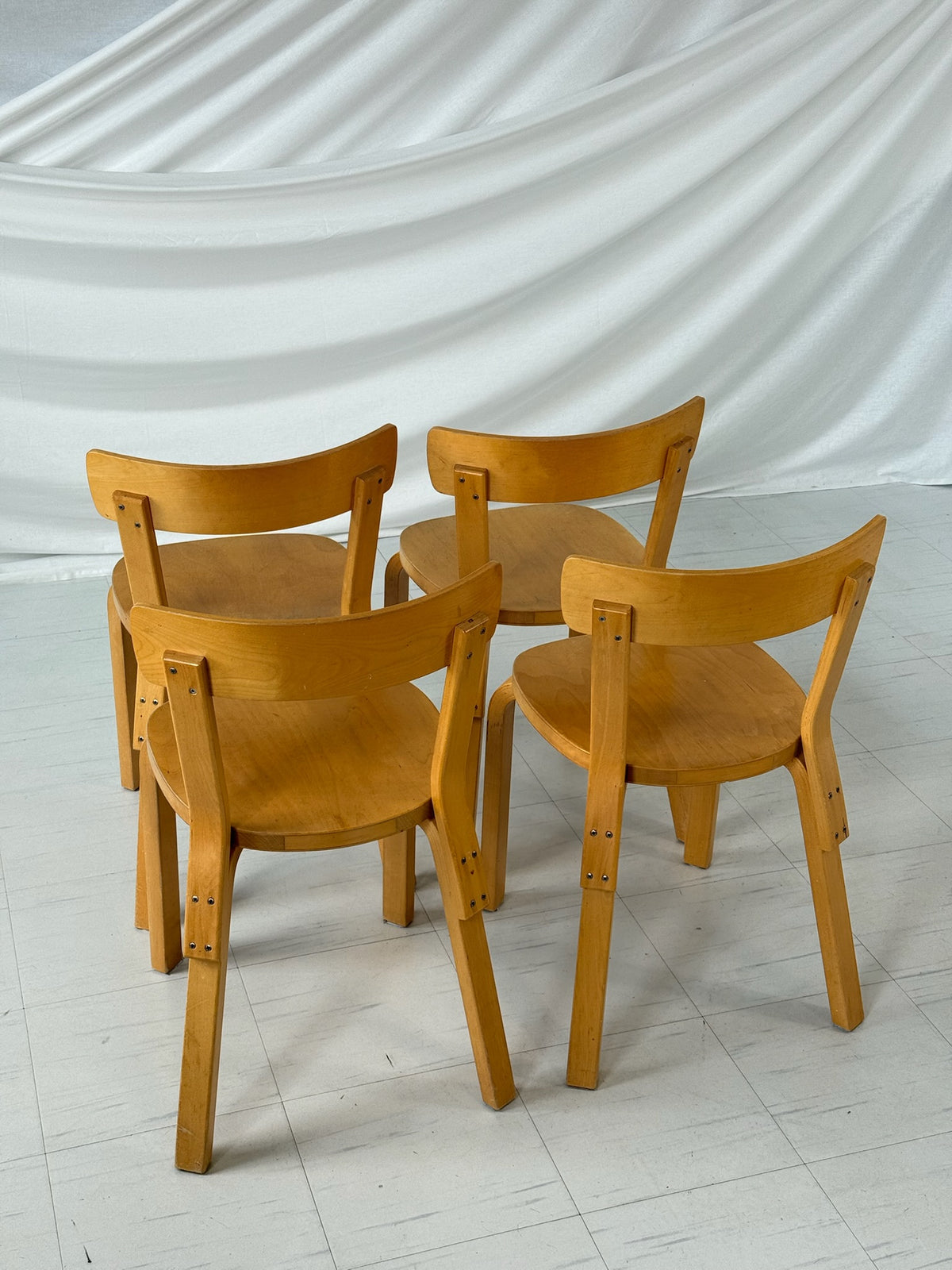 Alvar Aalto Artek 69 -tuolit, 4 kpl