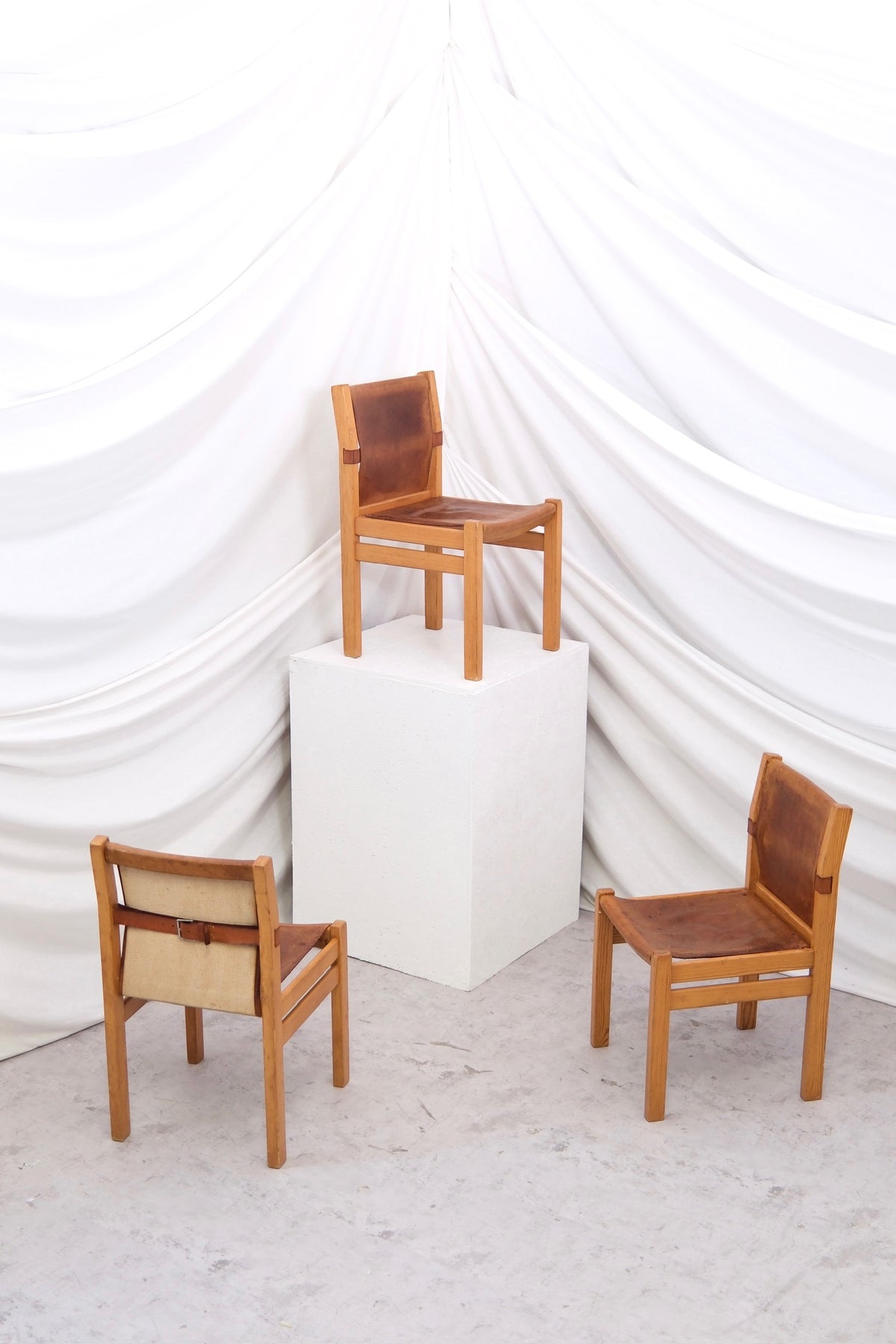 Artek Safari ruokapöydän tuolit – Pirkko Stenroos, 1950-luku, 3 kpl