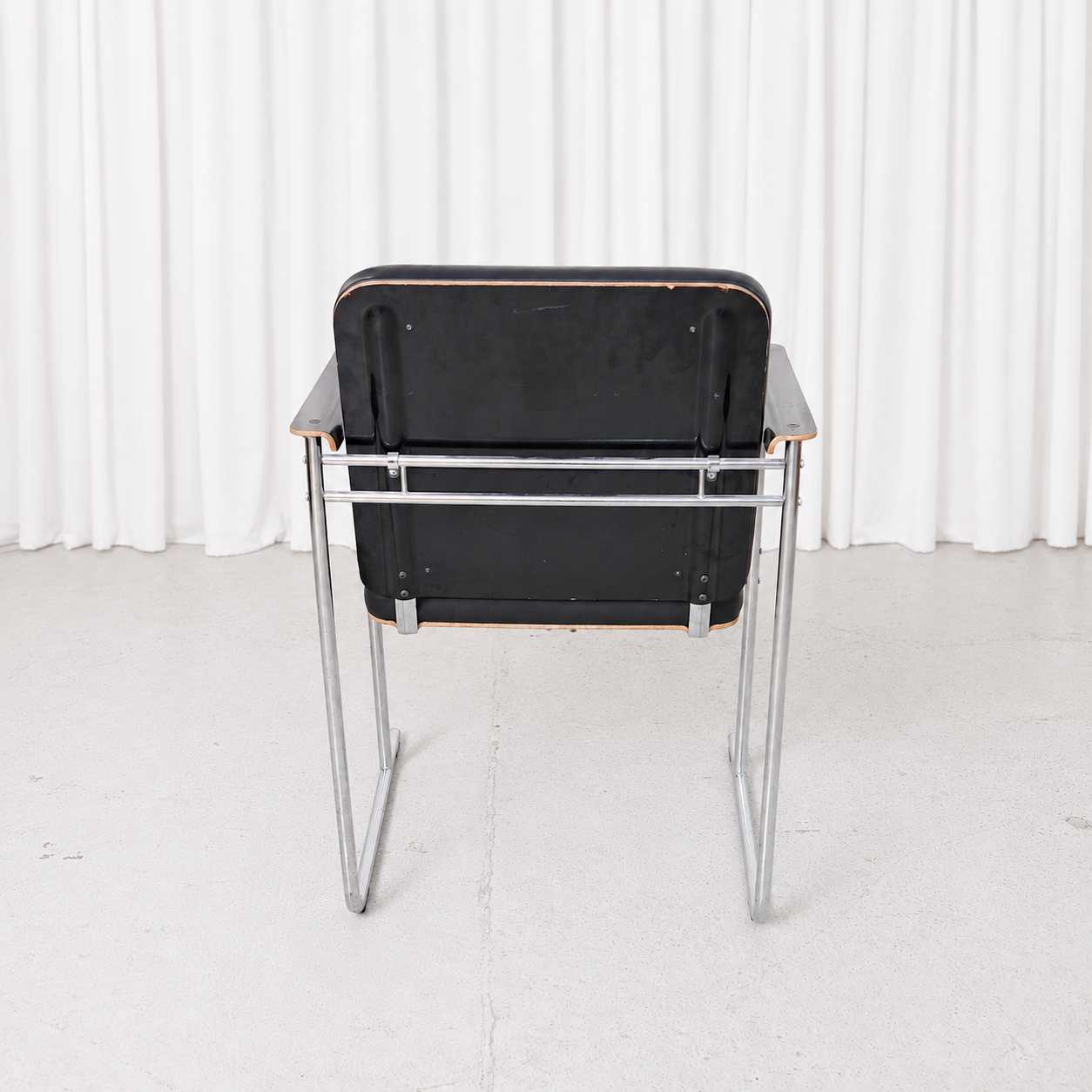Yrjö Kukkapuro Skaala Armchair in Black Leather