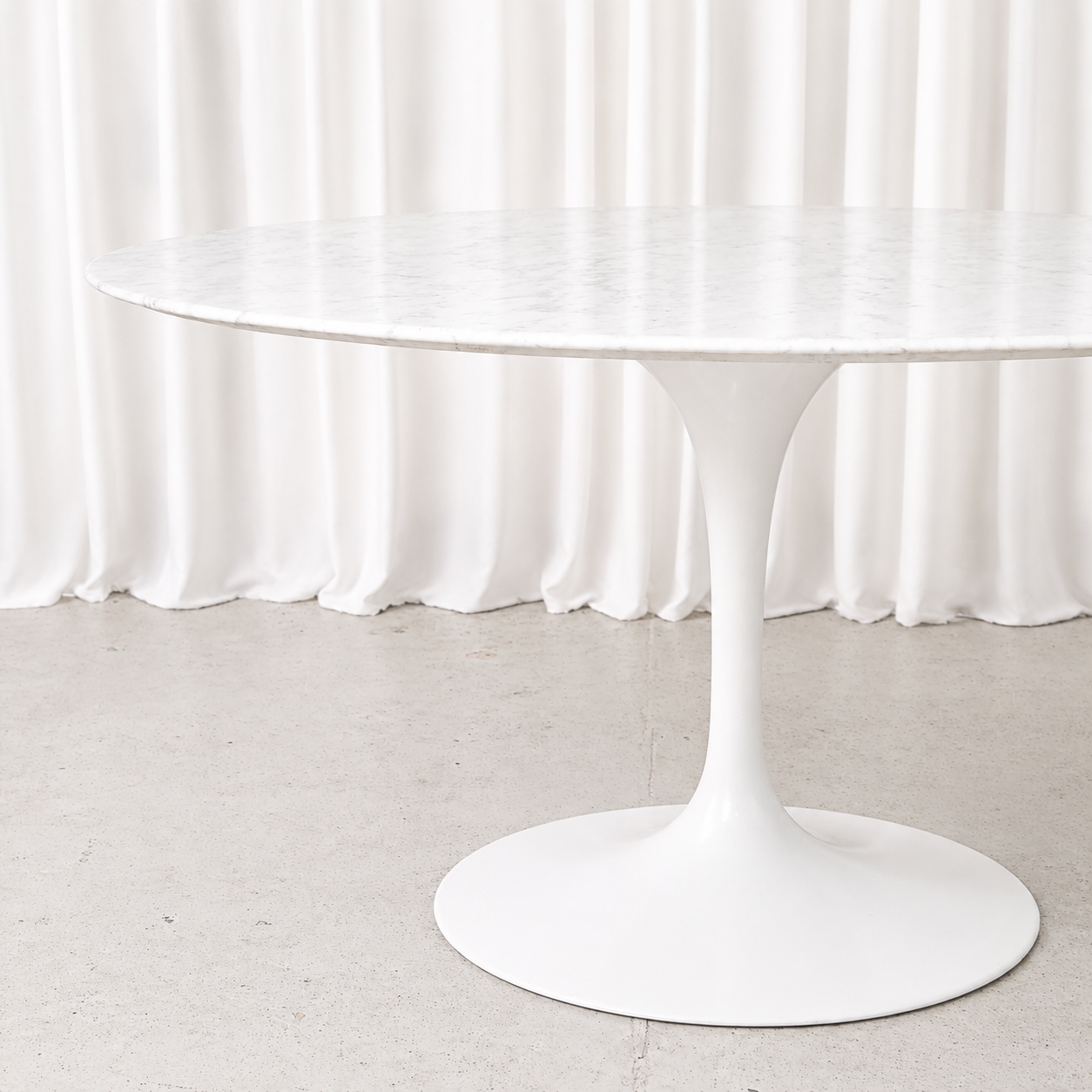 Eero Saarinen Tulip Dining Table by Knoll with White Marble Top