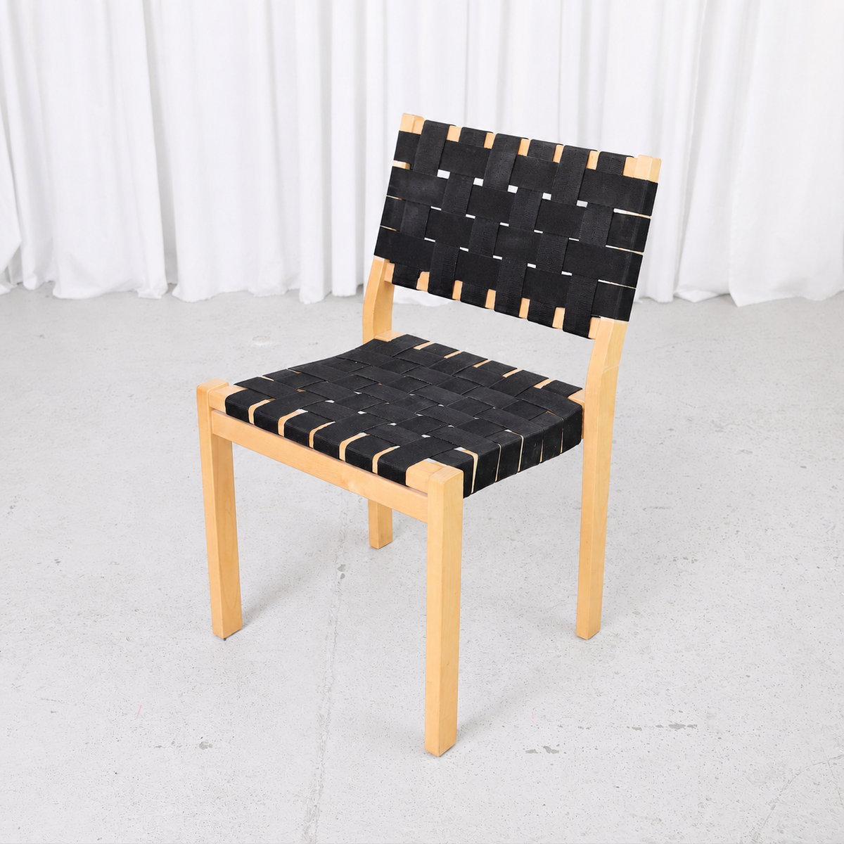 Artek malli 611 tuoli – Alvar Aalto