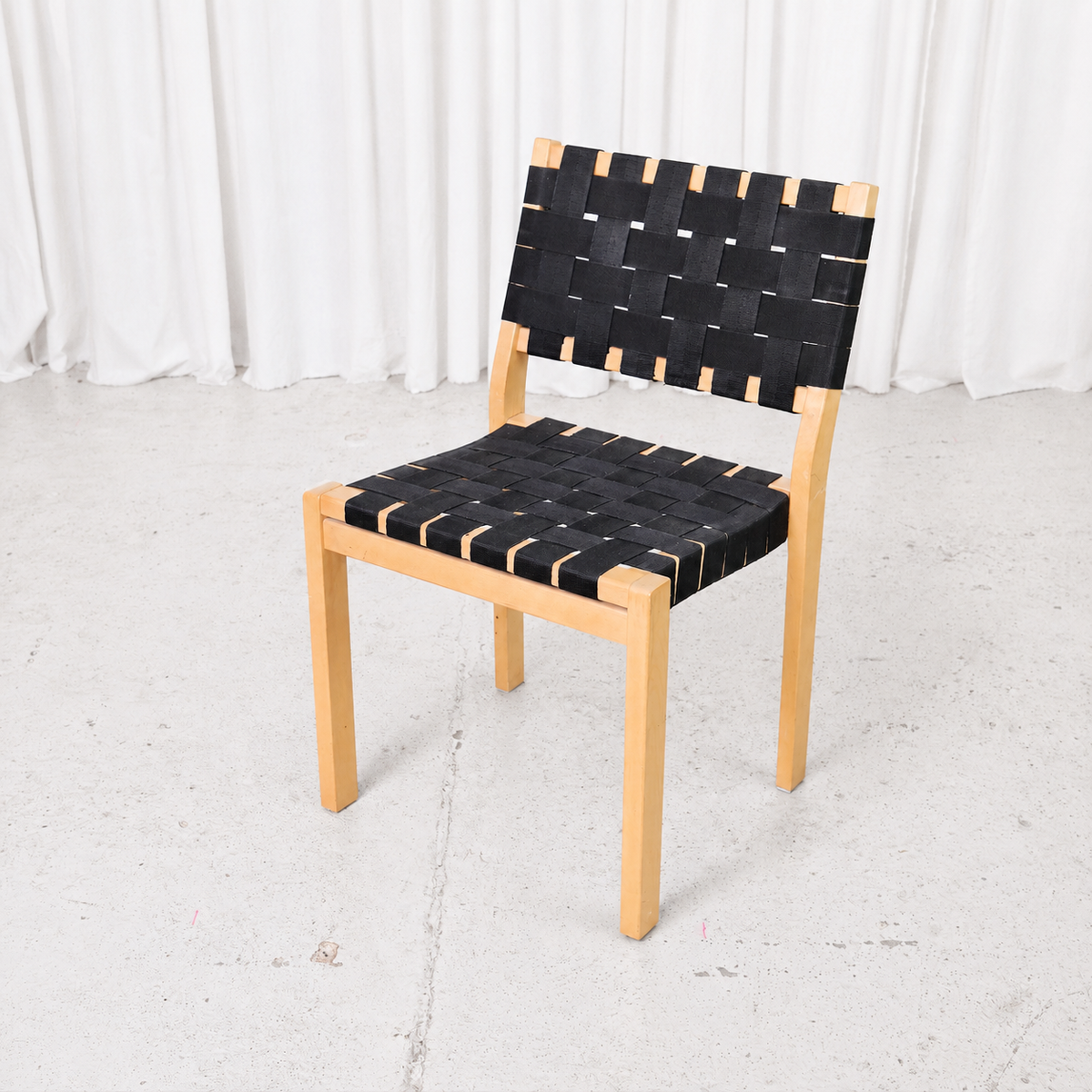 Artek malli 611 tuoli – Alvar Aalto