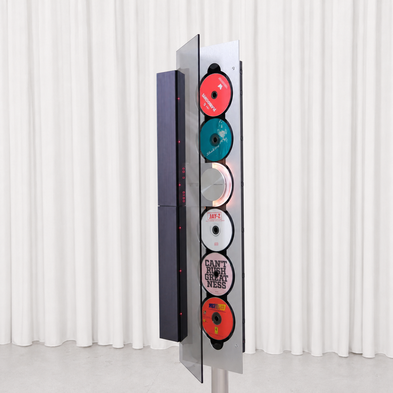 Bang & Olufsen BeoSound 9000 by David Lewis