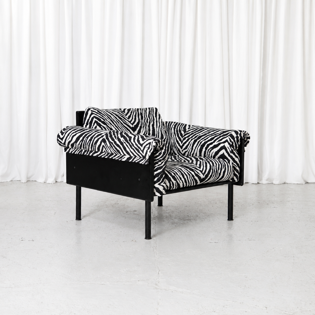 Yrjö Kukkapuro Ateljee Armchair with Zebra Upholstery, Black Frame