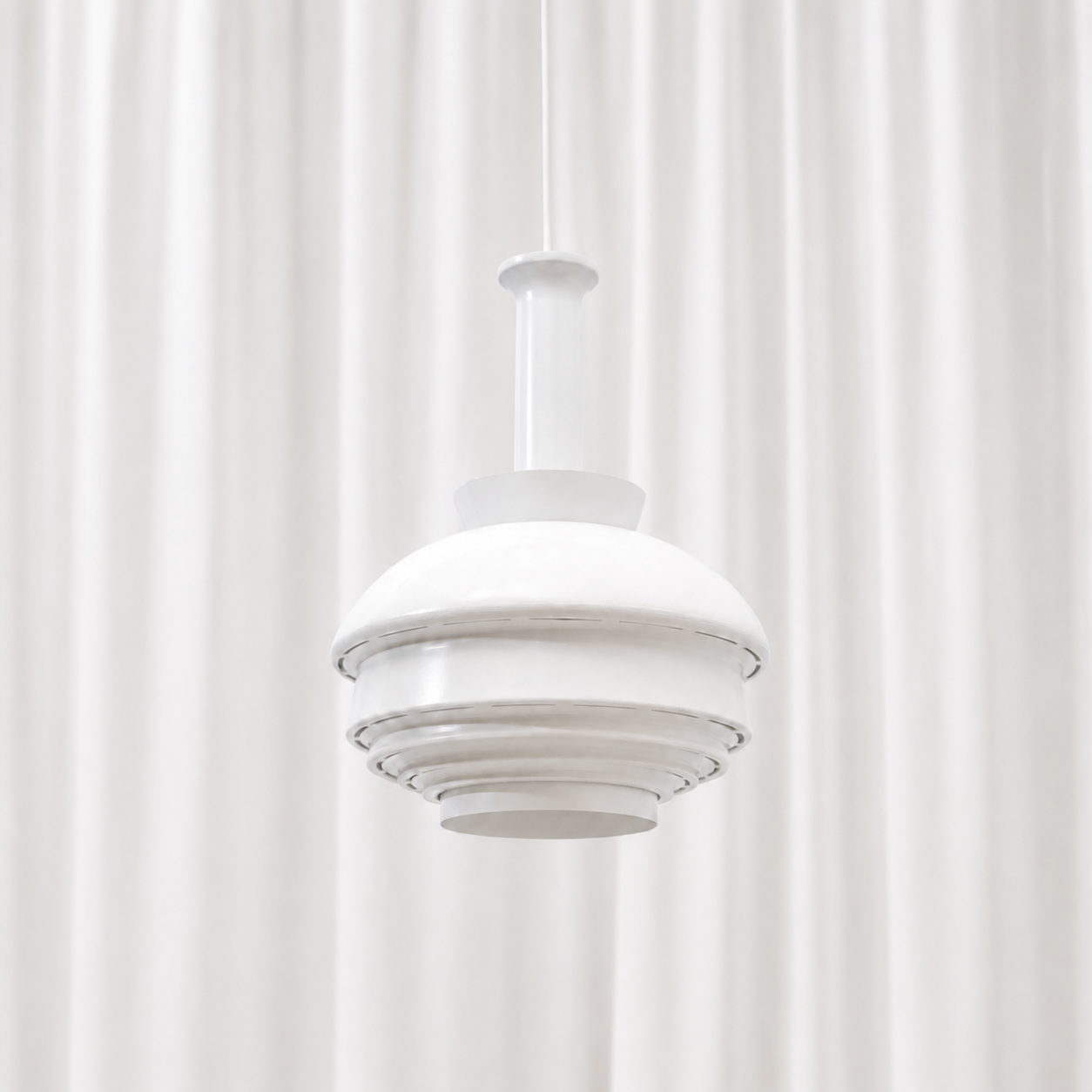 Alvar Aalto A335B -valaisin, valmistaja Valaisinpaja