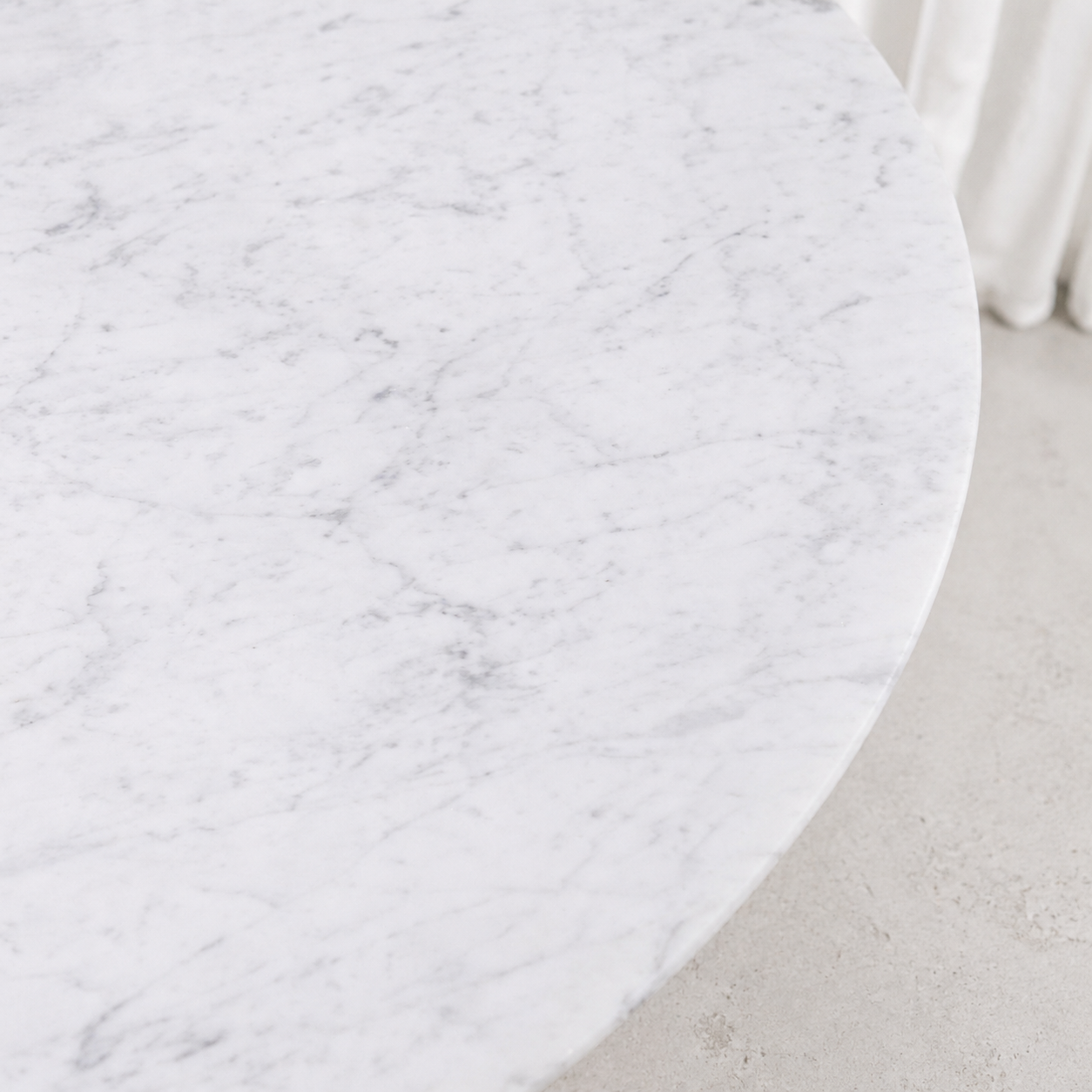 Eero Saarinen Tulip Dining Table by Knoll with White Marble Top