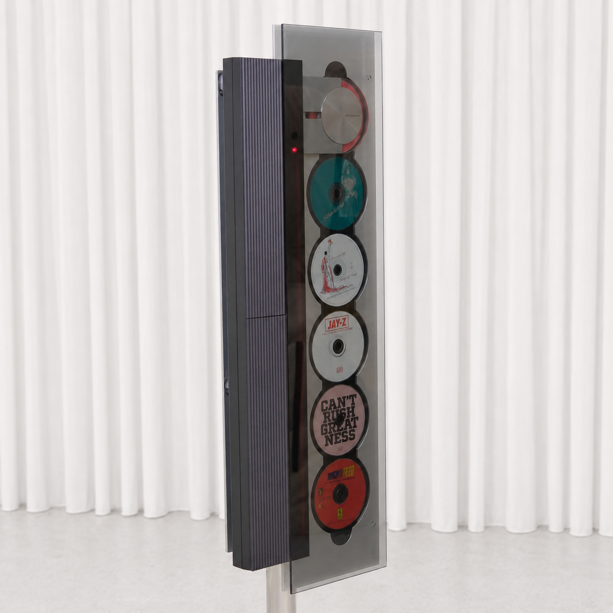 Bang & Olufsen BeoSound 9000 by David Lewis
